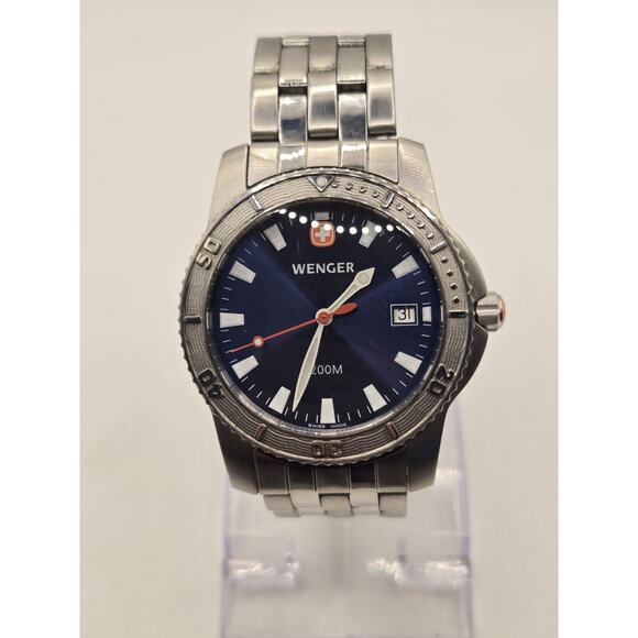 Wenger Swiss Military Men's Blue Dial Quartz 200m Dive Watch. 43mm. New Battery - Picture 3 of 14